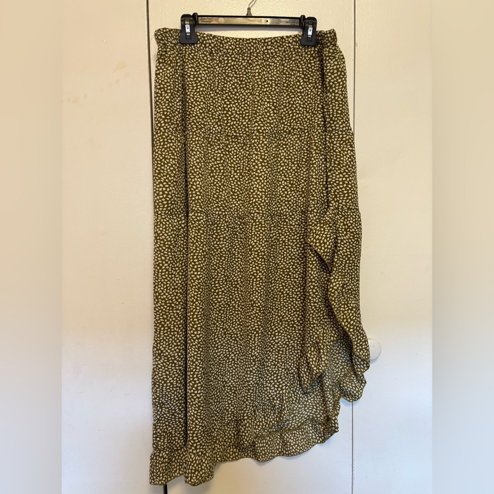 Green and White Patterned Maxi Skirt with Ruffles